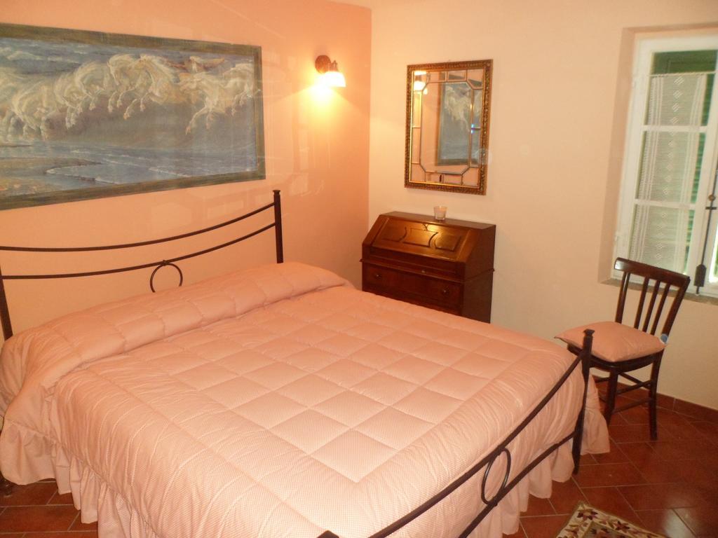 La Fiera Vecchia Apartments Meleto Екстериор снимка