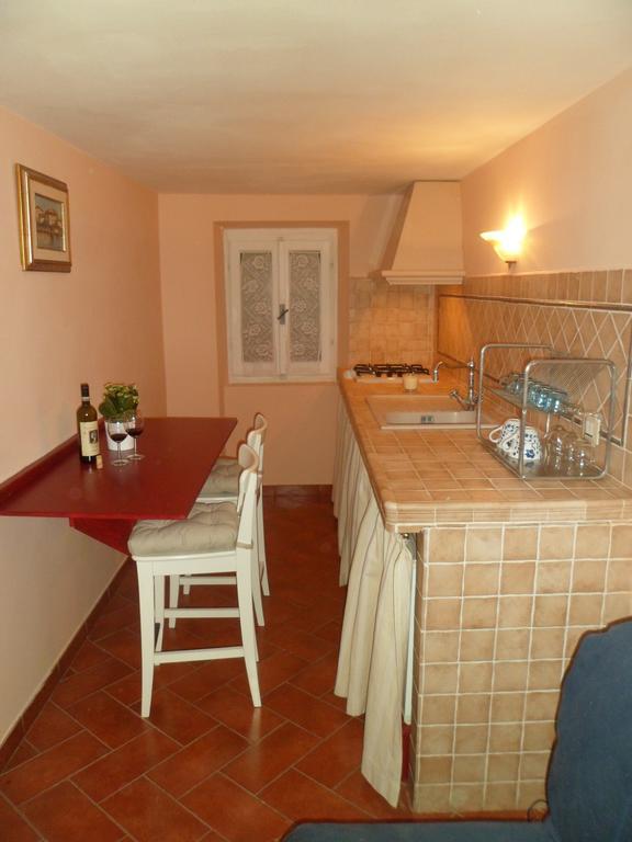 La Fiera Vecchia Apartments Meleto Екстериор снимка