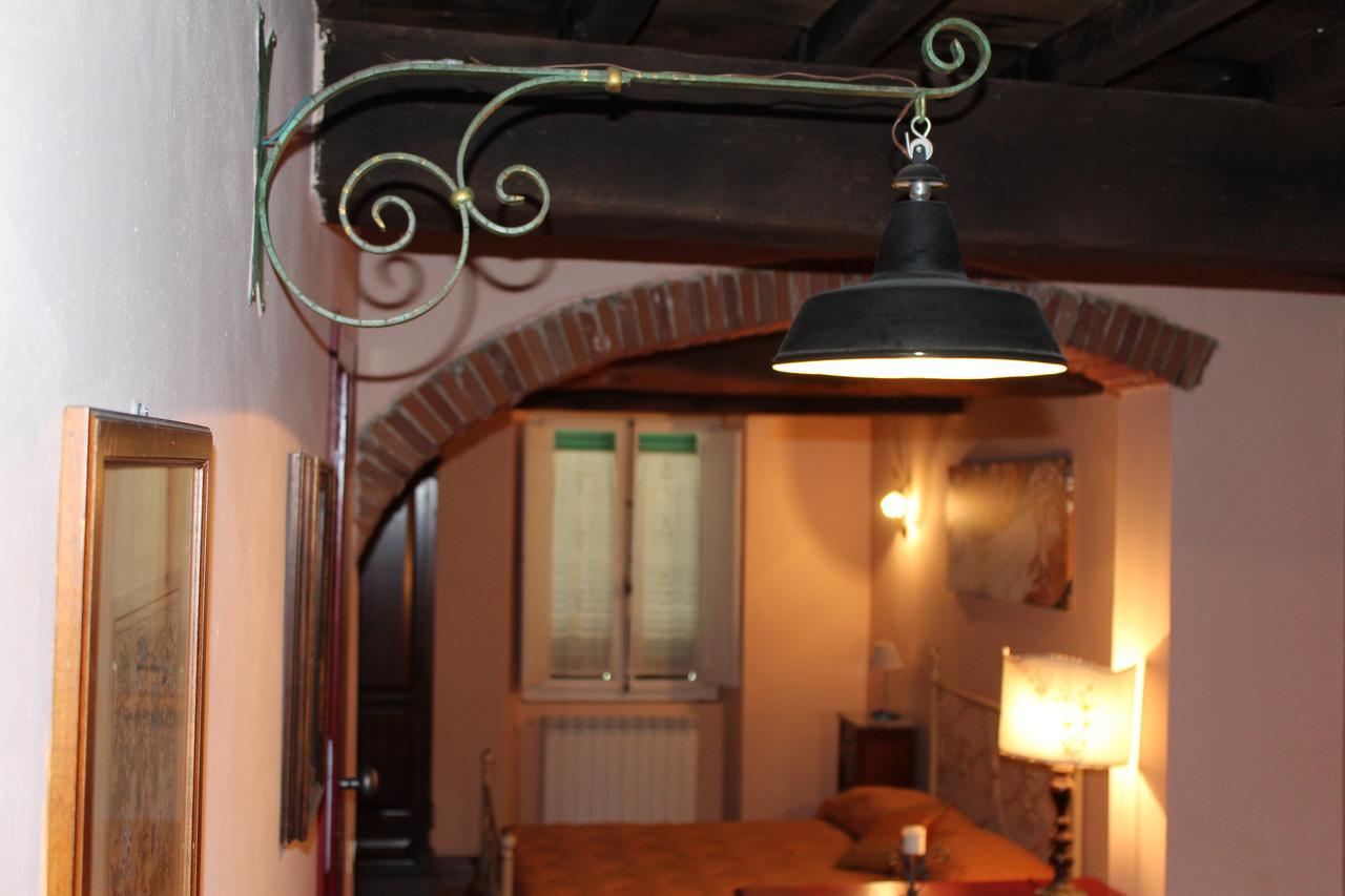 La Fiera Vecchia Apartments Meleto Екстериор снимка
