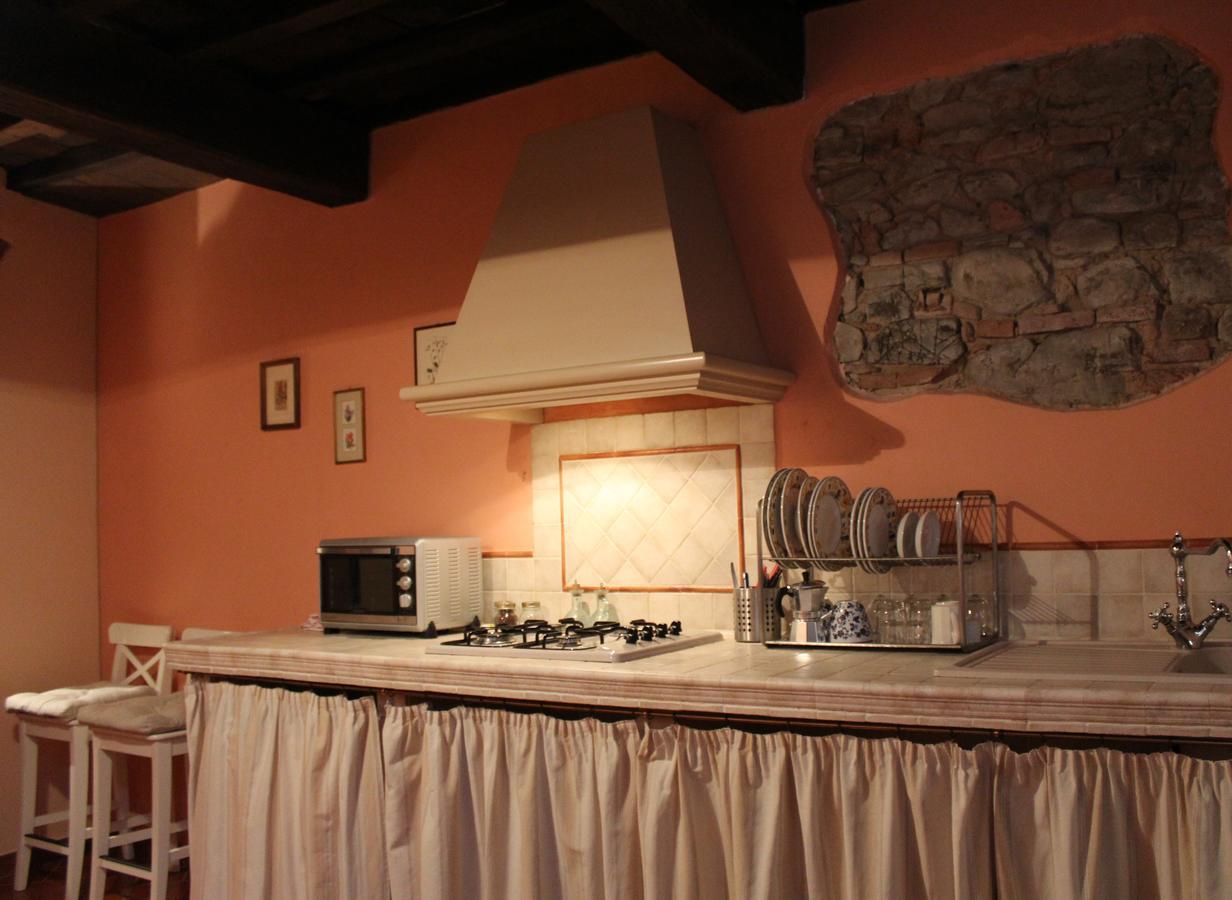 La Fiera Vecchia Apartments Meleto Екстериор снимка